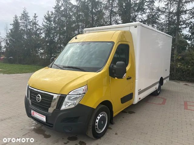 Nissan NV 400 - 6
