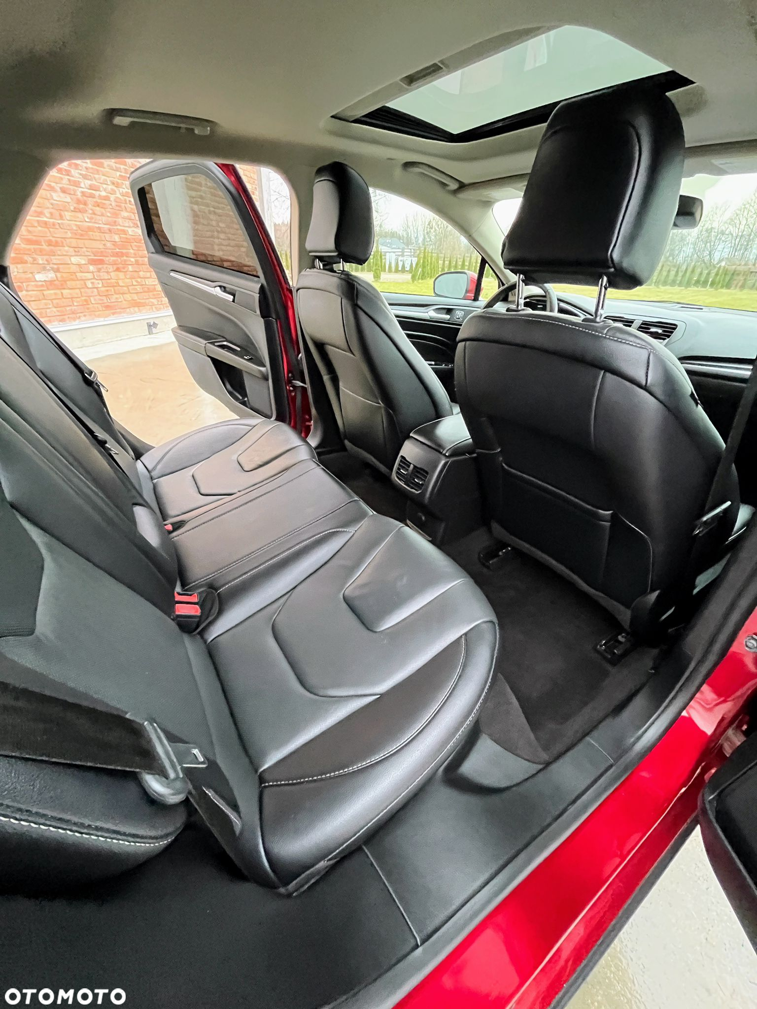 Ford Fusion - 16