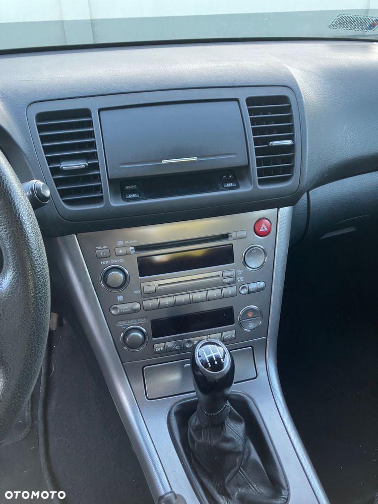 Subaru Legacy 2.0i MT - 8