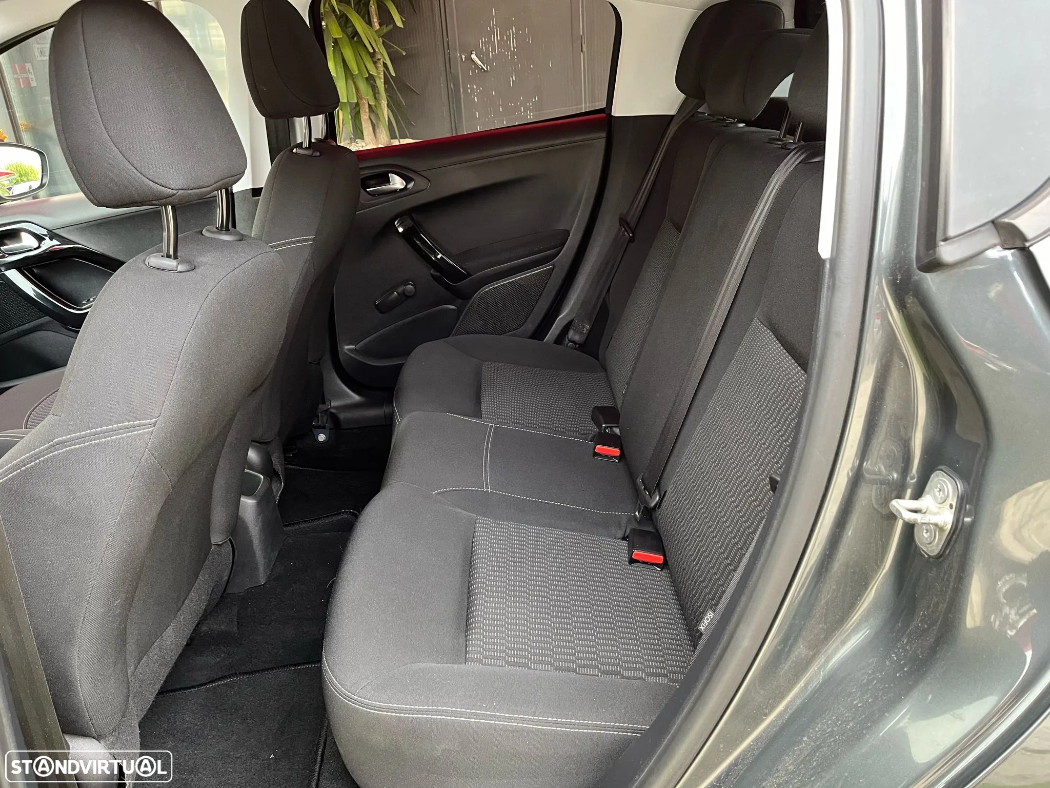 Peugeot 208 1.2 VTi Active - 12
