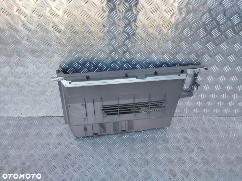TAPICERKA KABINY SCANIA G NTG 2344643 - 2