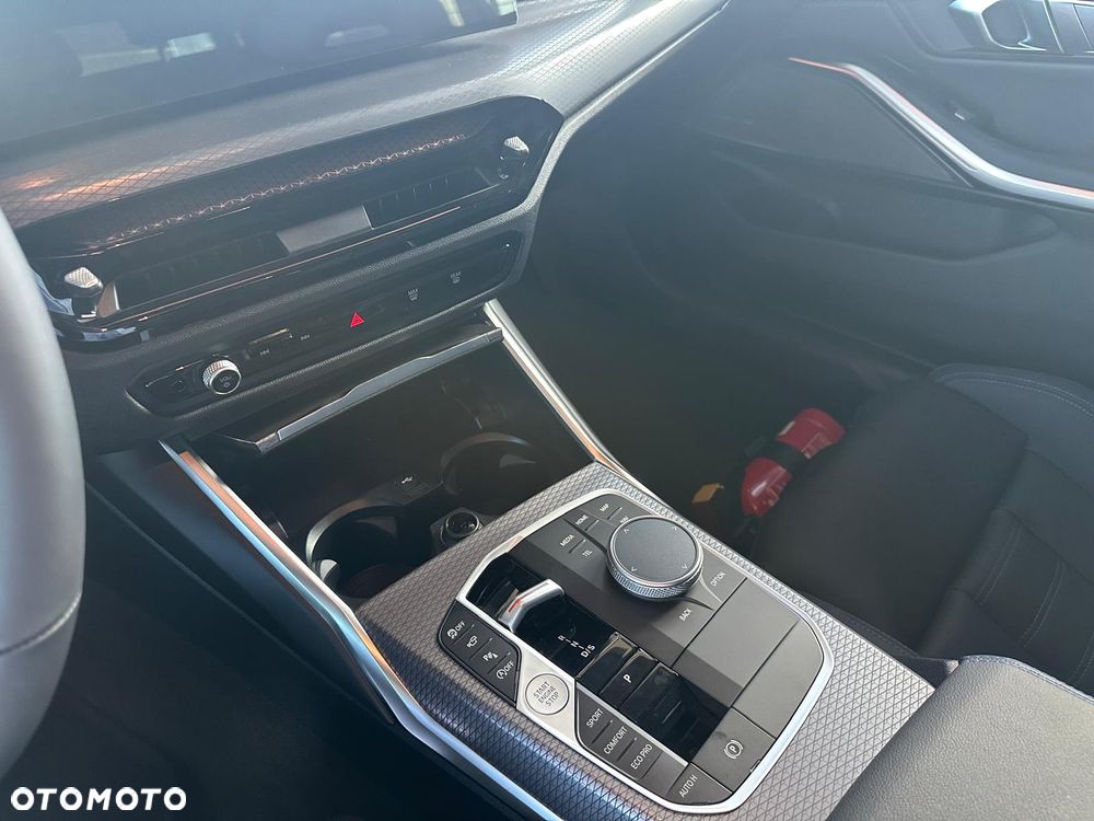BMW Seria 3 - 24
