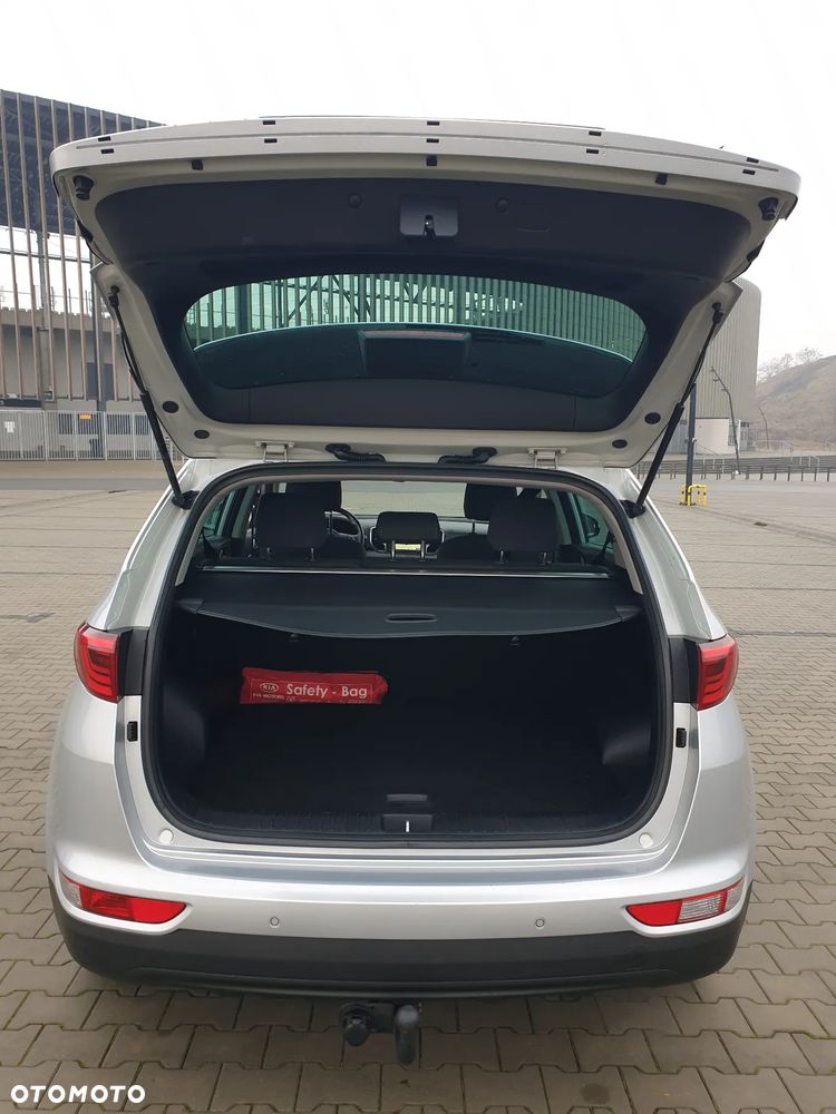 Kia Sportage 1.6 GDI 2WD Dream-Team Edition - 38