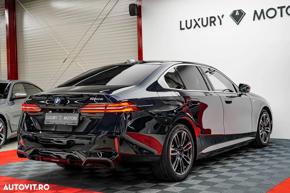 BMW Seria 5 550e xDrive AT PHEV - 15