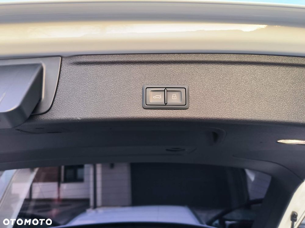 Audi A4 Avant 45 TFSI quattro S tronic S line - 13