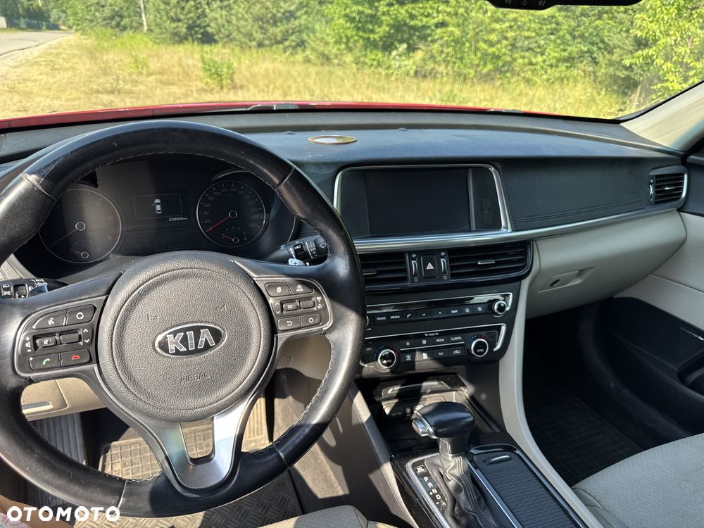 Kia Optima 1.7 CRDI L DCT - 9