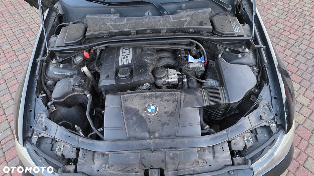 BMW Seria 3 318i - 22