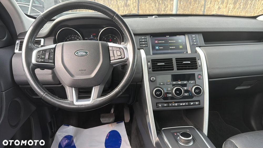 Land Rover Discovery Sport 2.0 TD4 HSE - 13