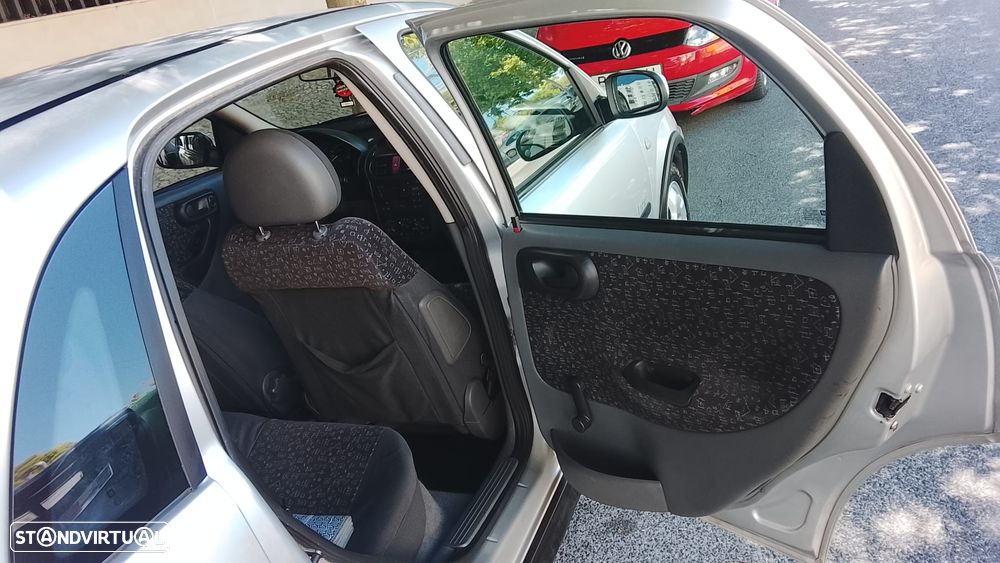Opel Corsa 1.2 16V Elegance - 5