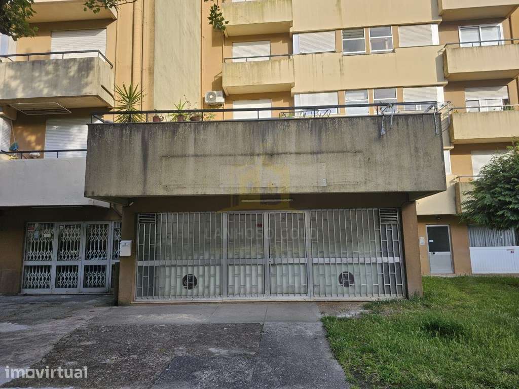 Espaço Comercial com Grande Potencial de Valorização em Braga! - Grande imagem: 2/7
