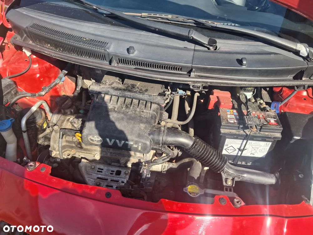 Toyota Yaris 1.3 VVT-i Luna - 18