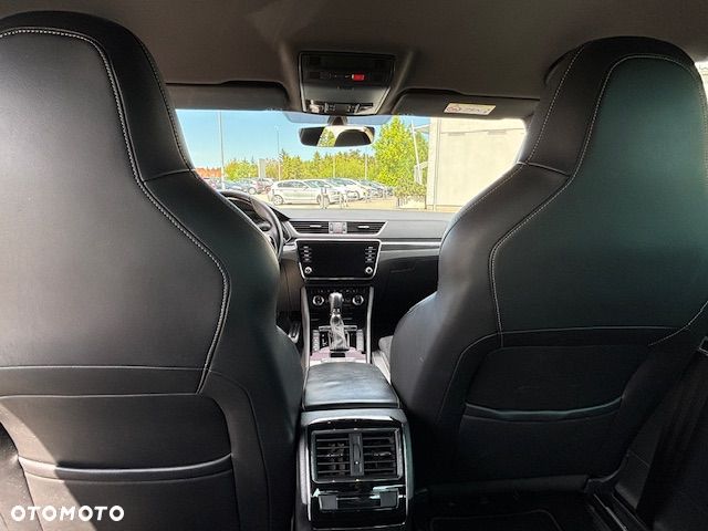 Skoda Superb 2.0 TDI Sportline DSG - 7