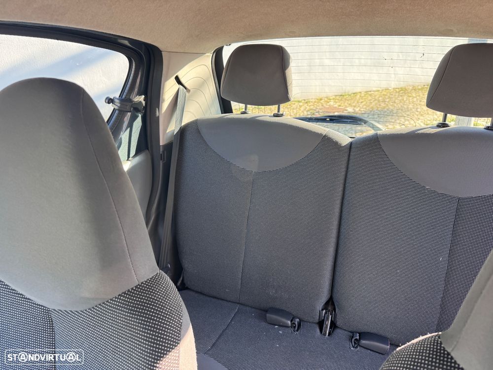 Peugeot 107 1.0 Trendy 2 Tronic - 15