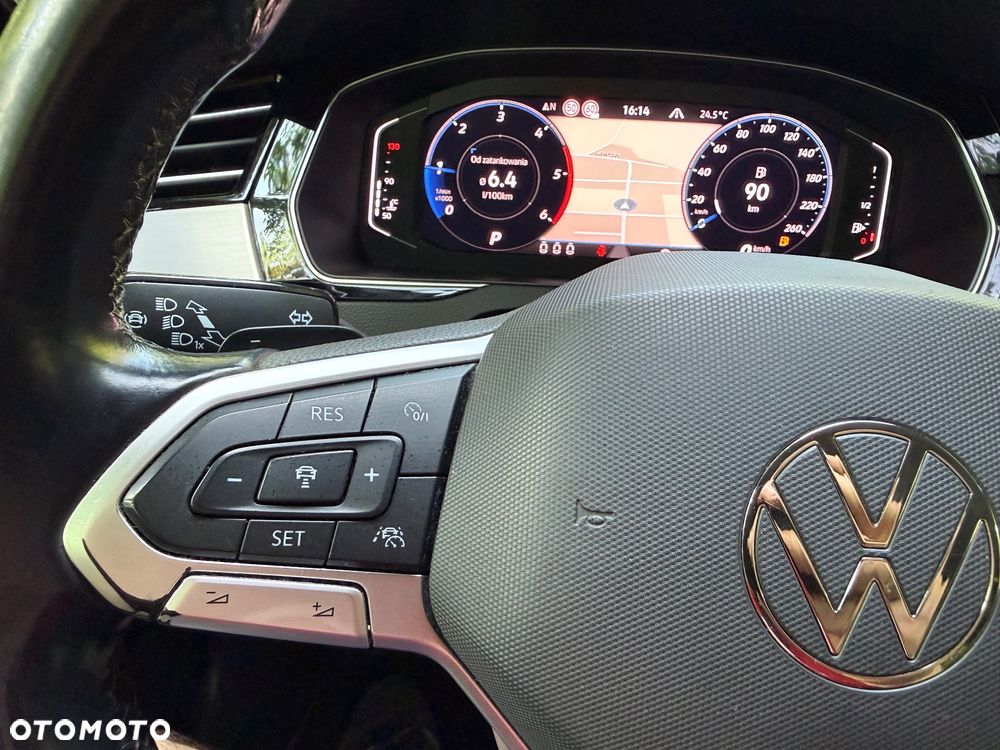 Volkswagen Passat - 18