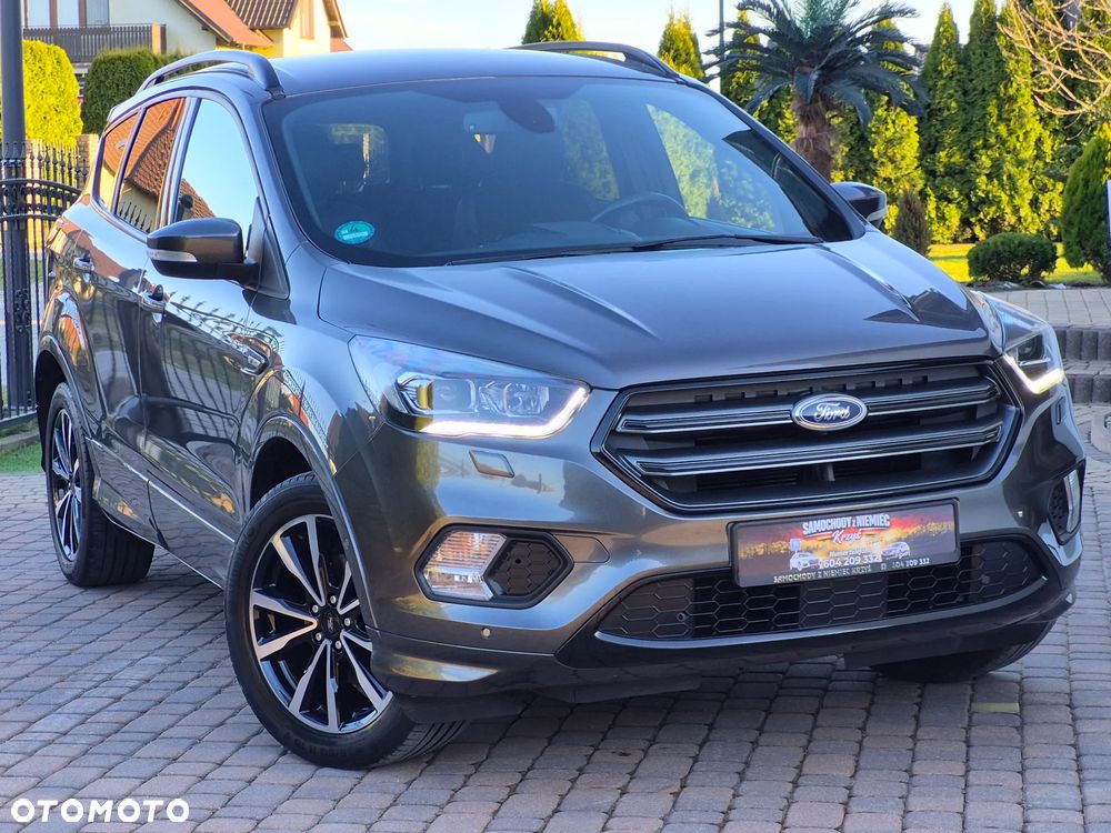 Ford Kuga 1.5 EcoBoost 2x4 ST-Line - 1