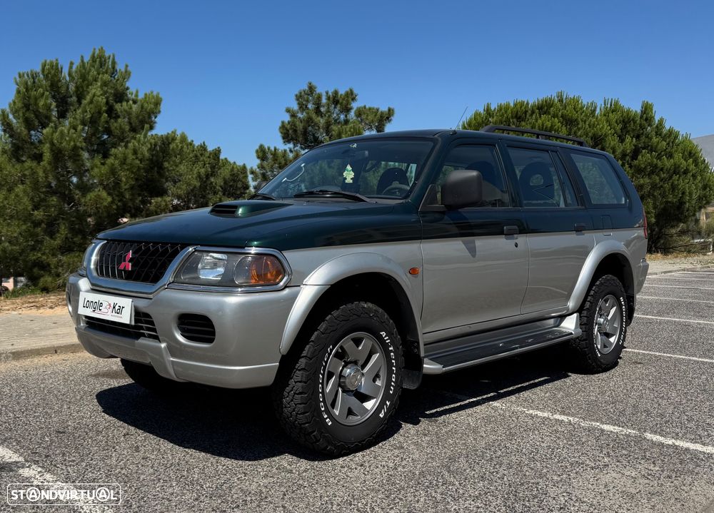 Mitsubishi Pajero Sport 2.5 TD GLS - 1