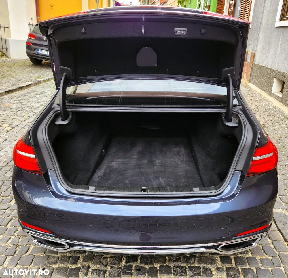BMW Seria 7 740Li - 18