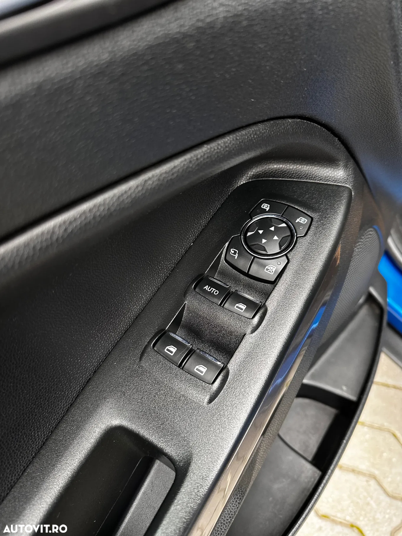 Ford EcoSport - 32
