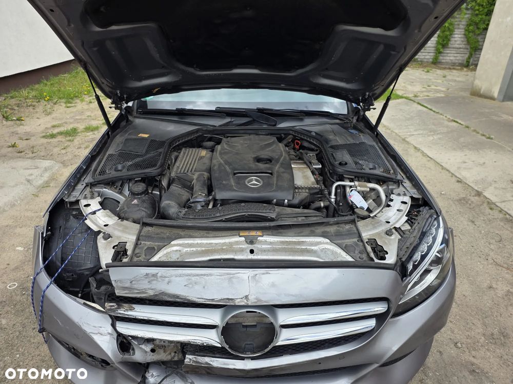 Mercedes-Benz Klasa C 180 (BlueEFFICIENCY) - 31