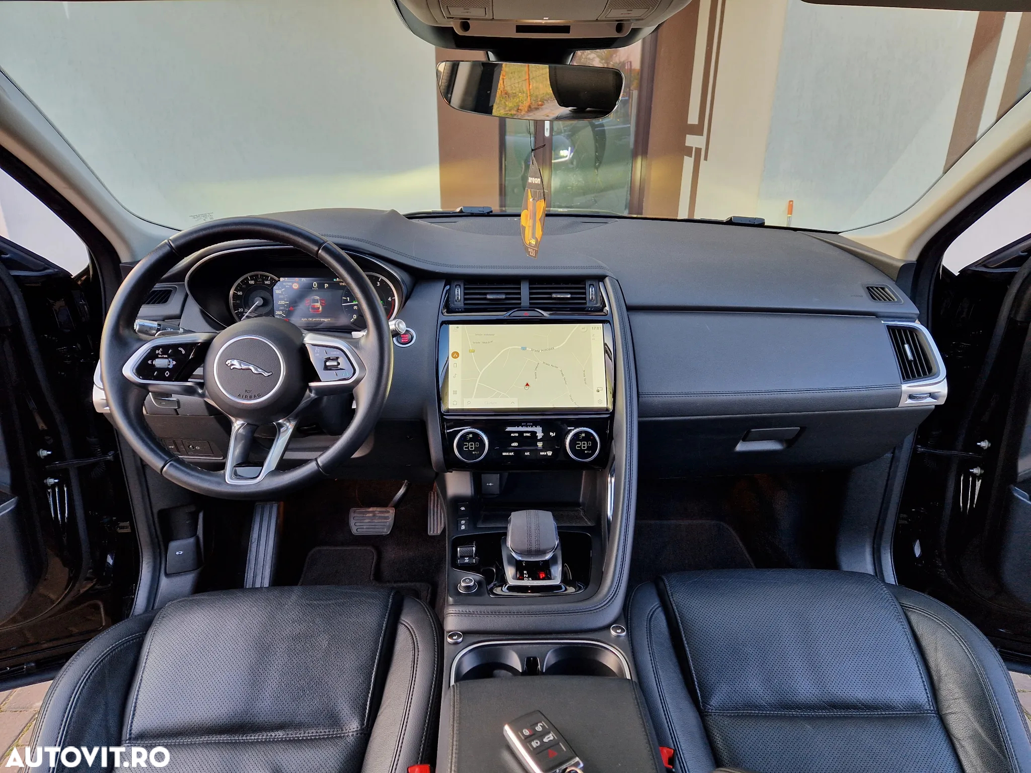 Jaguar E-Pace D165 AWD R-Dynamic HSE - 17