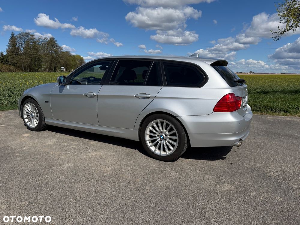 BMW Seria 3 320d DPF - 1