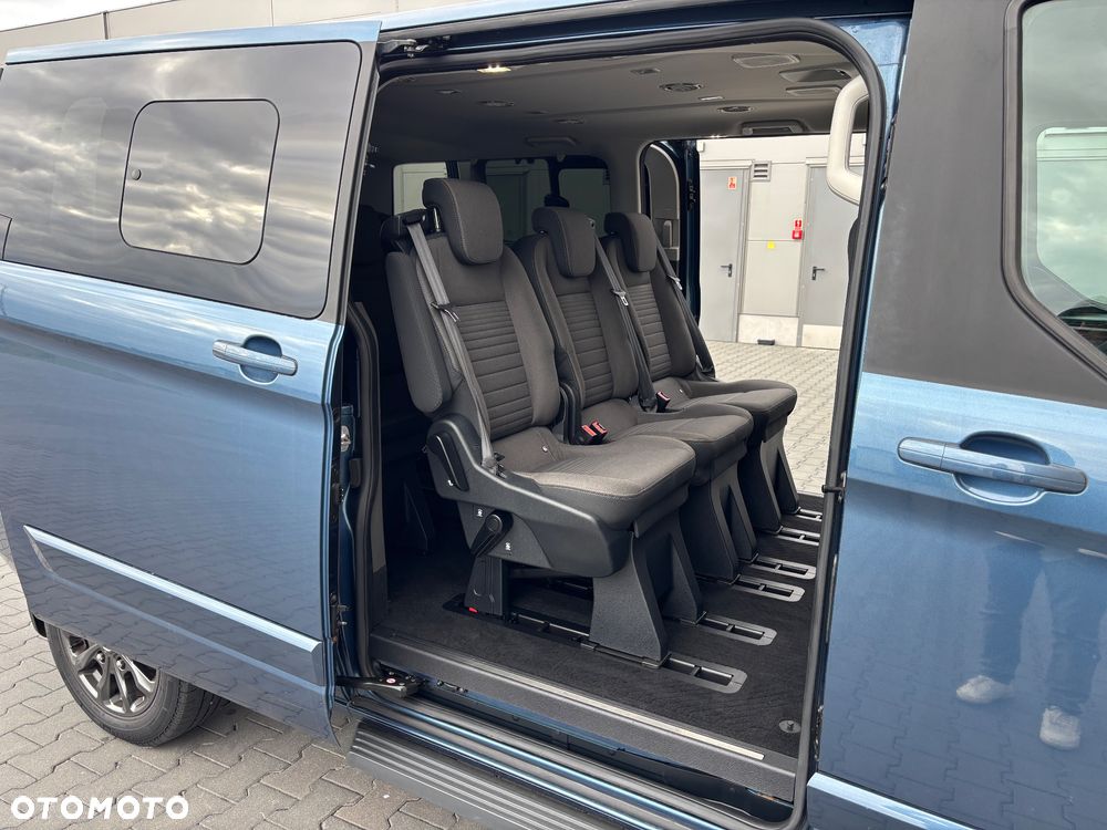 Ford Tourneo Custom 2.0 EcoBlue L2 Titanium - 26