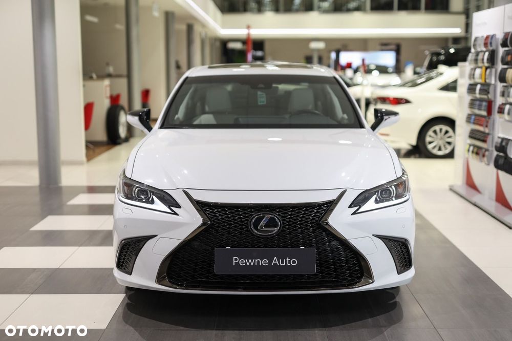 Lexus ES - 3