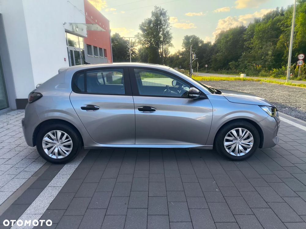 Peugeot 208 - 5