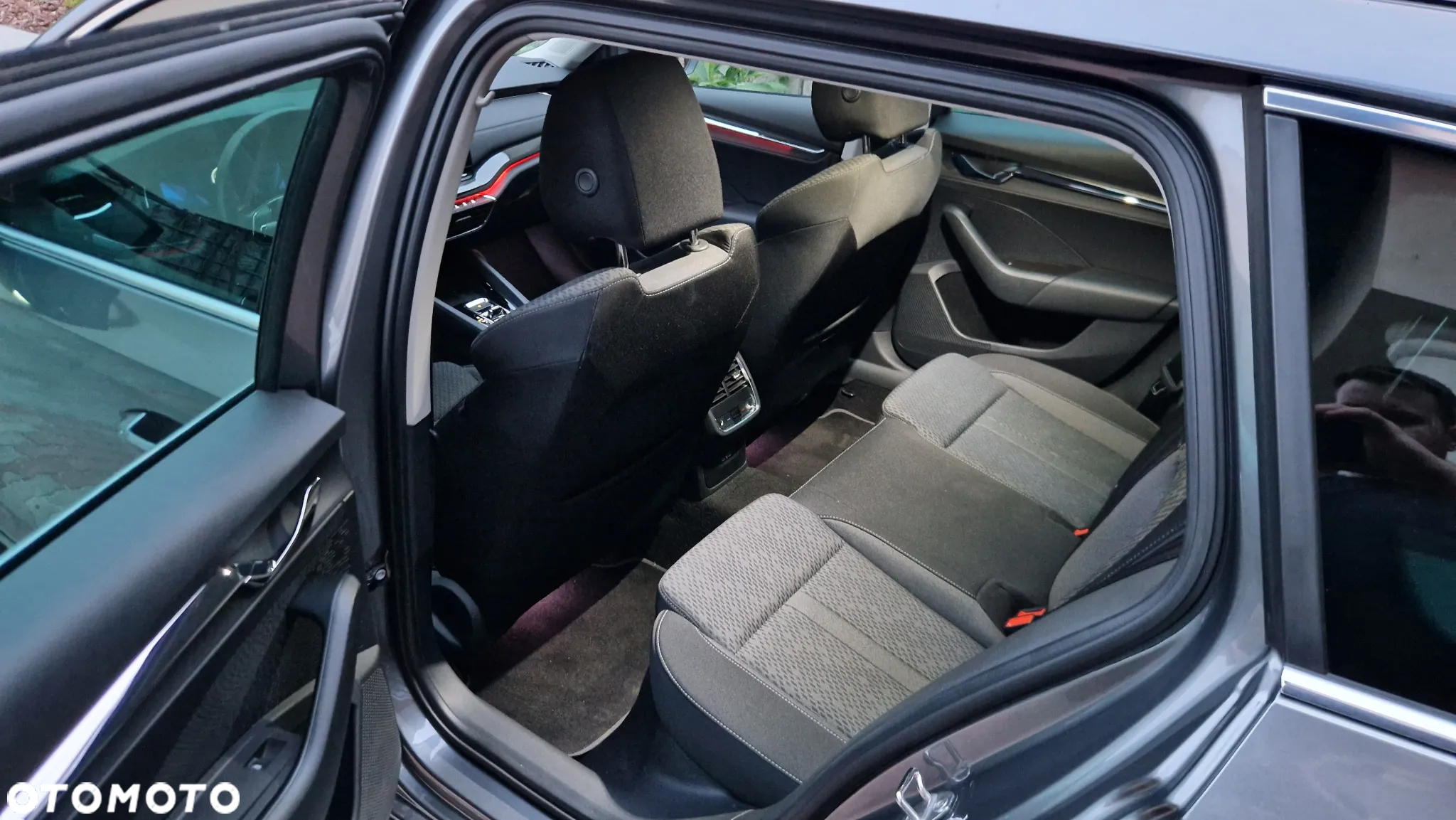 Skoda Octavia 2.0 TDI DSG Style - 16