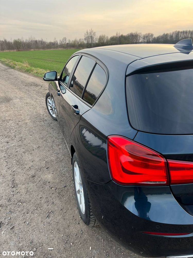 BMW Seria 1 120d xDrive - 4