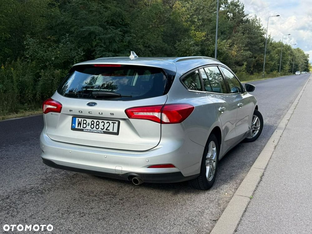 Ford Focus SW 1.0 EcoBoost Trend Edition - 11