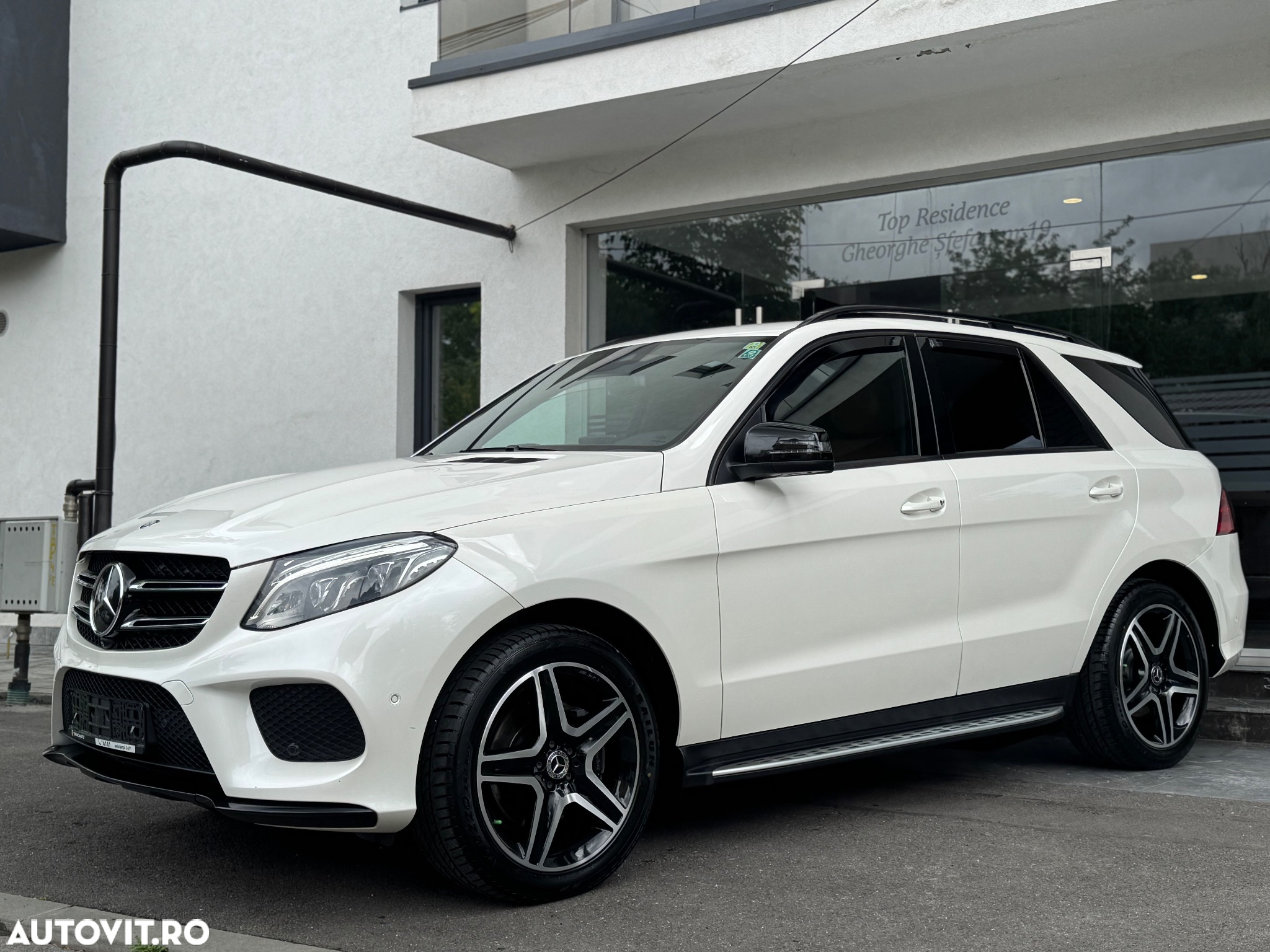 Mercedes-Benz GLE 350 d 4MATIC - 2