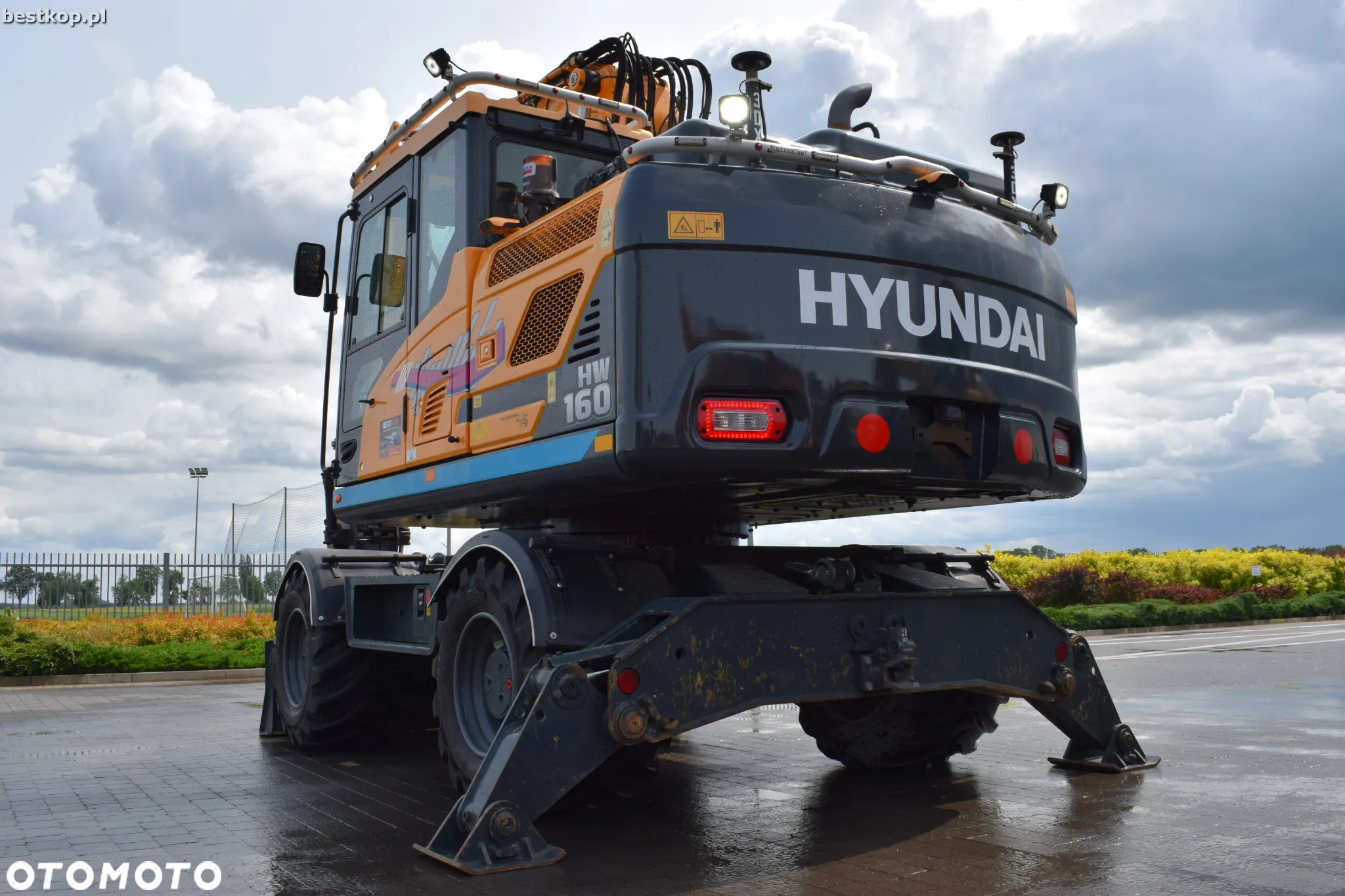 Hyundai HW160 - 9