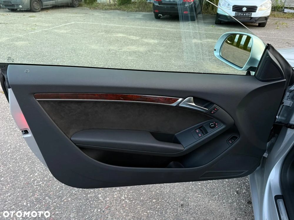 Audi A5 Coupé 2.7 TDI Multitronic - 31