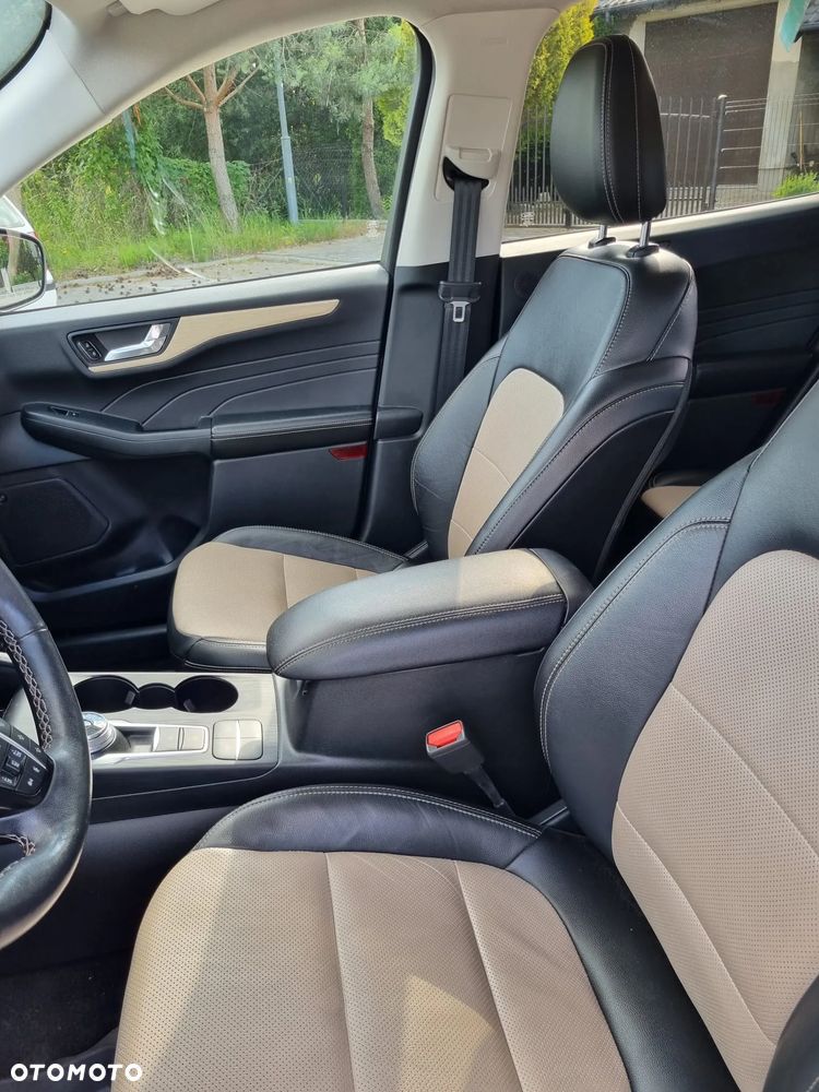 Ford Escape 2.0 EcoBoost AWD Titanium - 10