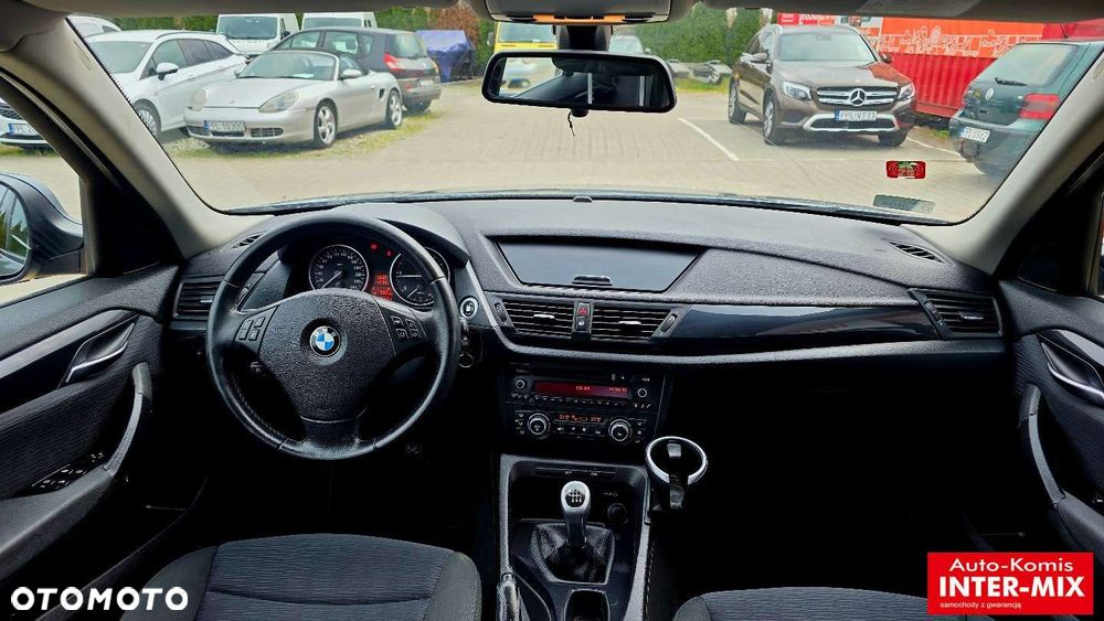 BMW X1 sDrive18d - 33