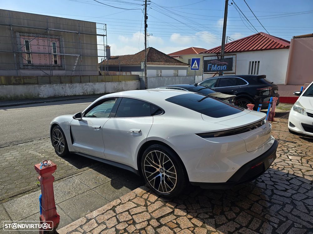Porsche Taycan Bateria Performance Plus - 6