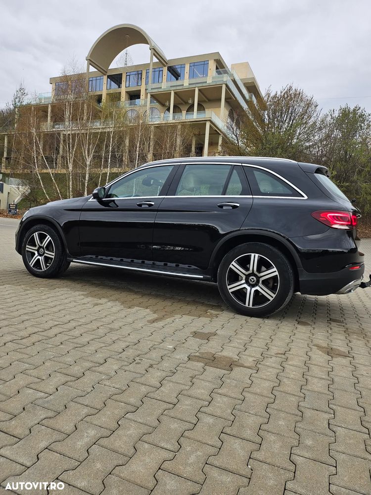 Mercedes-Benz GLC 300 d 4MATIC - 4