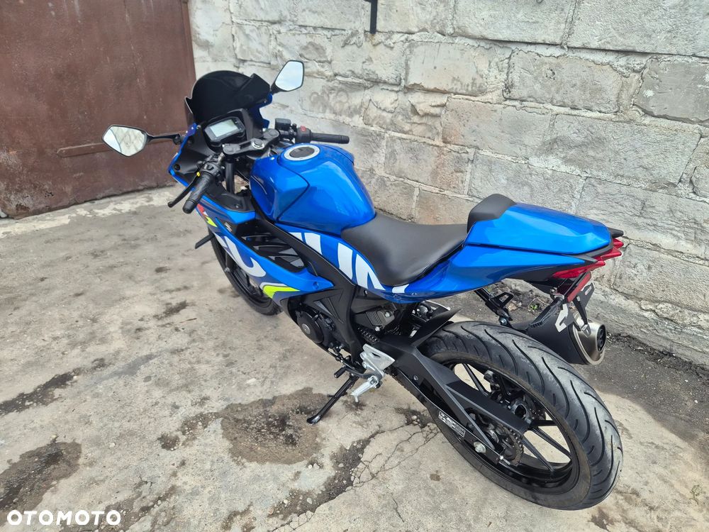 Suzuki GSX-R - 14