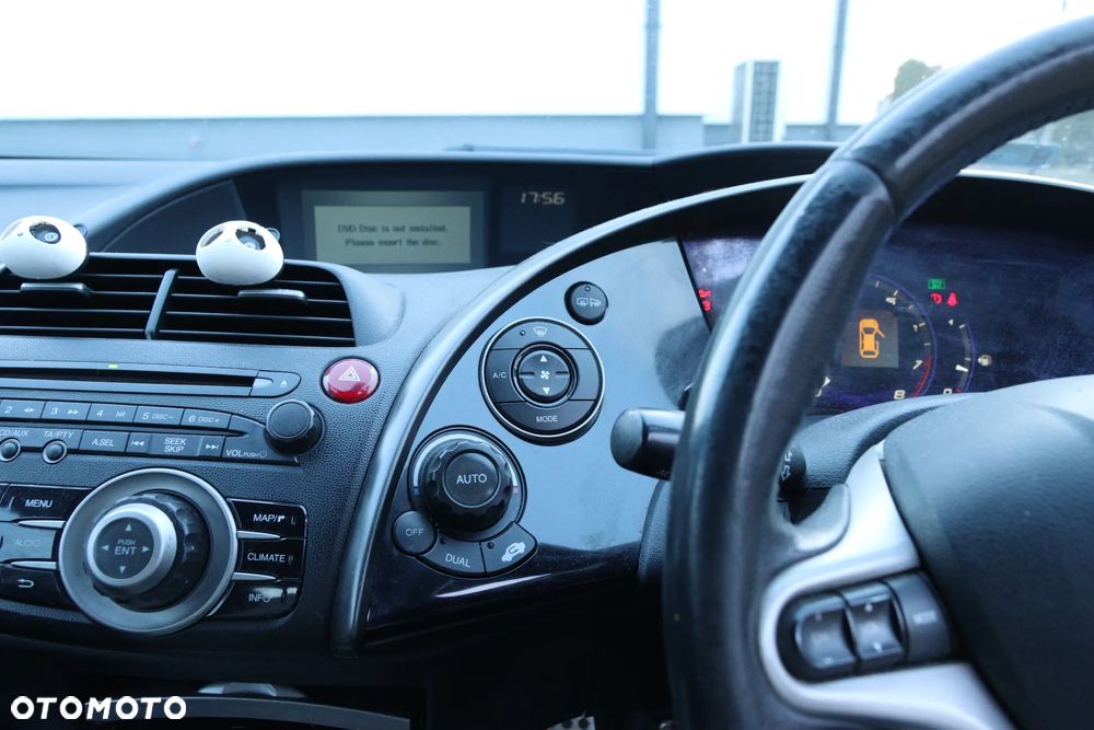 Honda Civic 1.8 Executive - 11