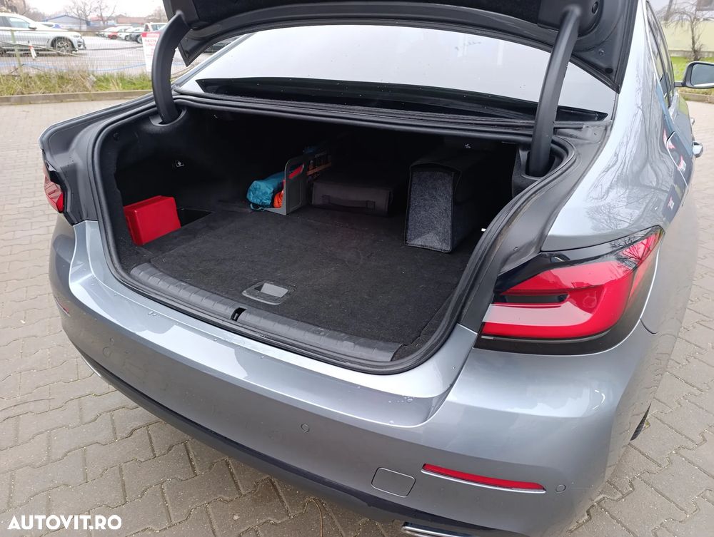 BMW 5 Series 2020 — imagine 10
