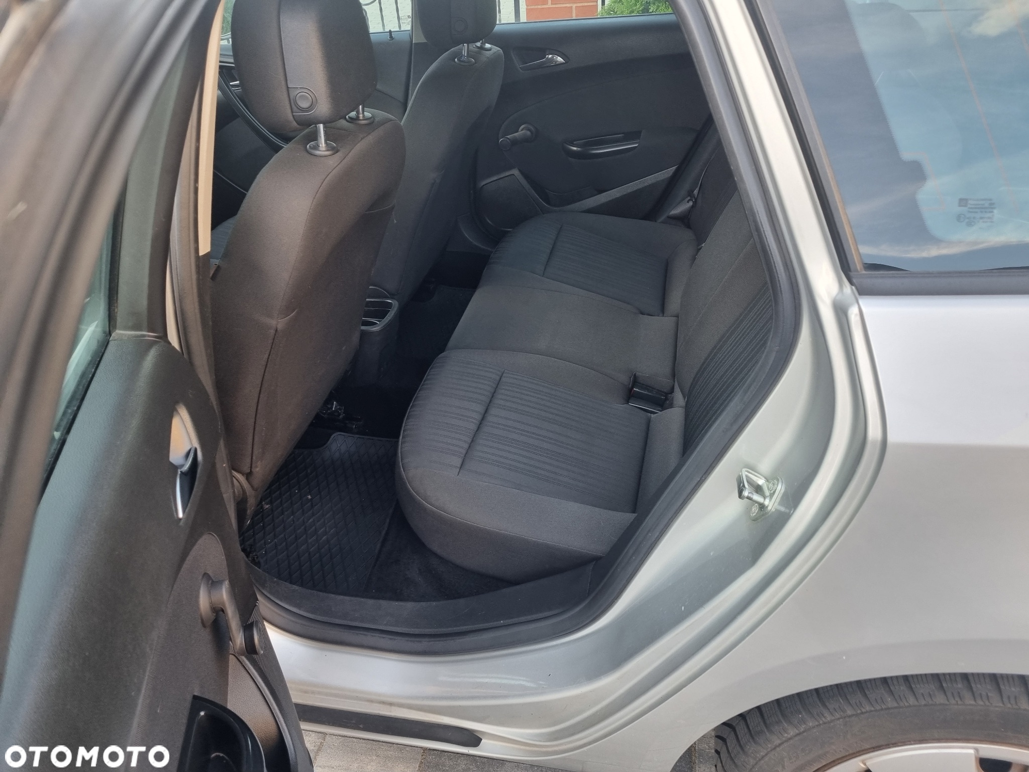Opel Astra - 16