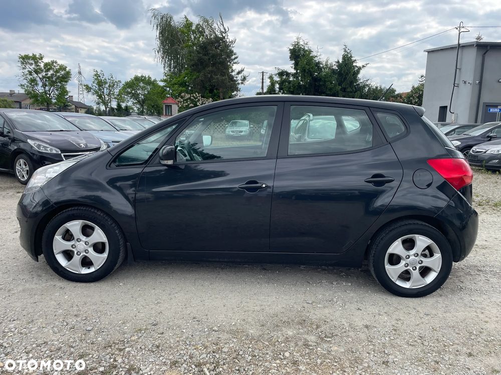 Kia Venga 2010 photo 3