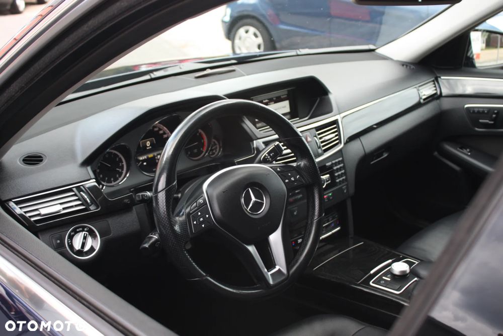 Mercedes-Benz Klasa E 220 CDI 7G-TRONIC Avantgarde - 17