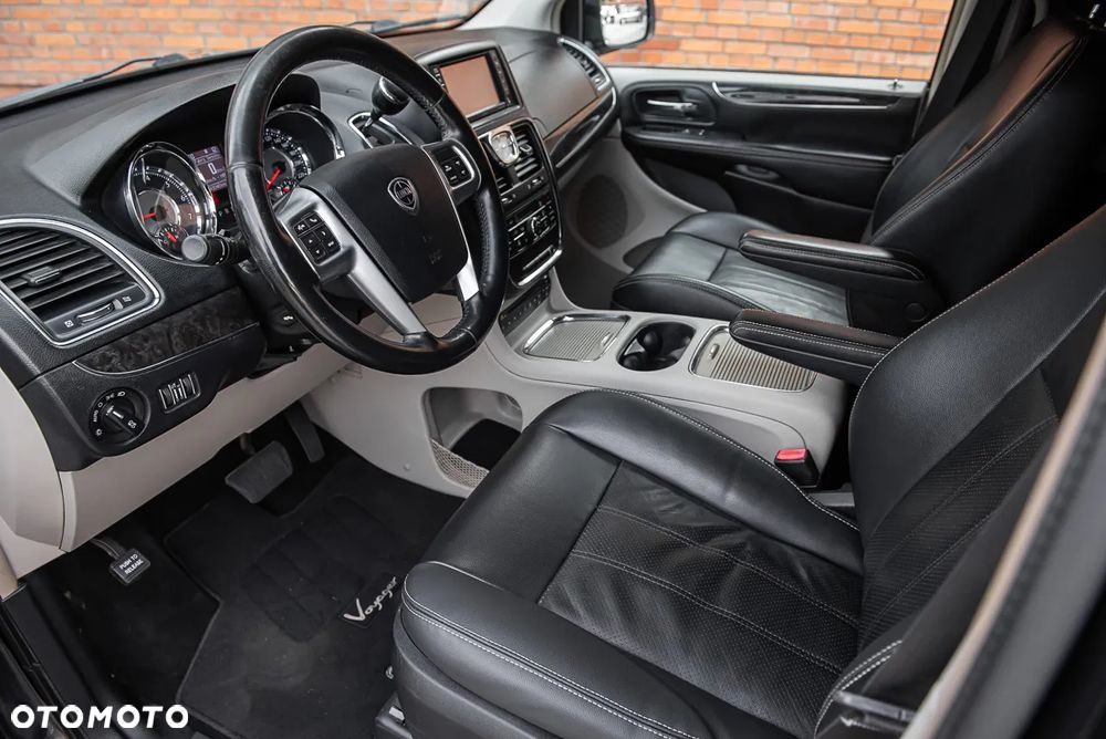 Lancia Voyager 3.6 Platinum Euro6 - 15