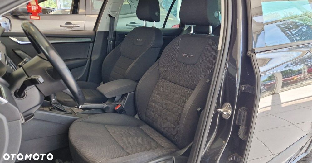 Skoda Octavia Scout 2.0 TDI 4x4 DSG - 14