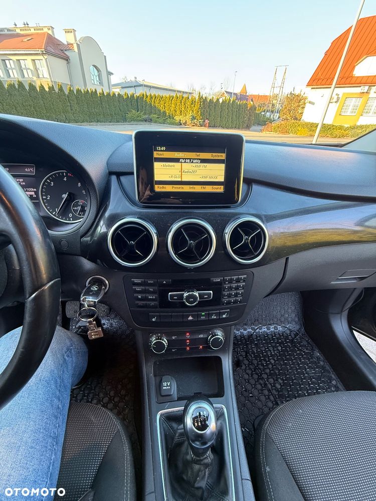 Mercedes-Benz Klasa B 200 CDI - 21