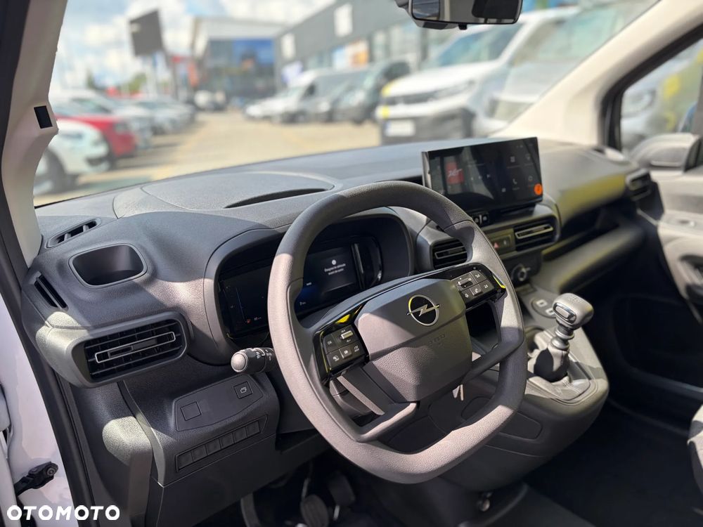 Opel Combo 1.5 CDTI Essentia S&S - 8