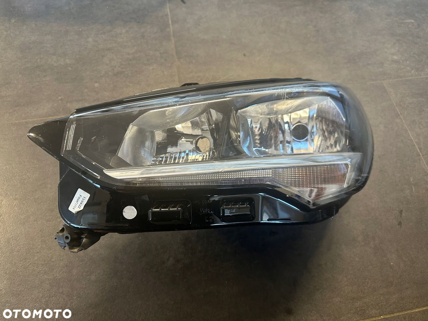 LAMPA lewy przód Opel Corsa F - 4