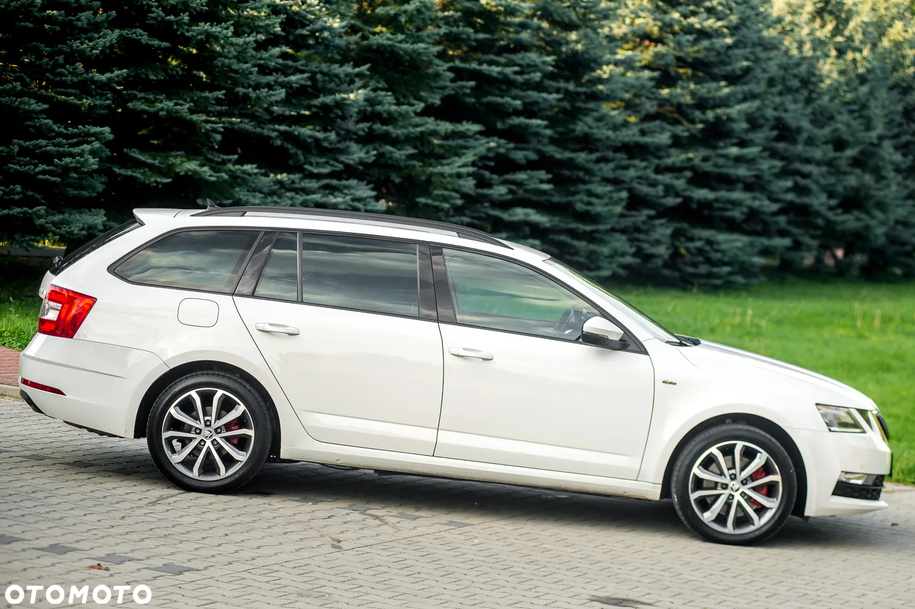 Skoda Octavia Combi 2.0 TSI 4x4 DSG Soleil - 3